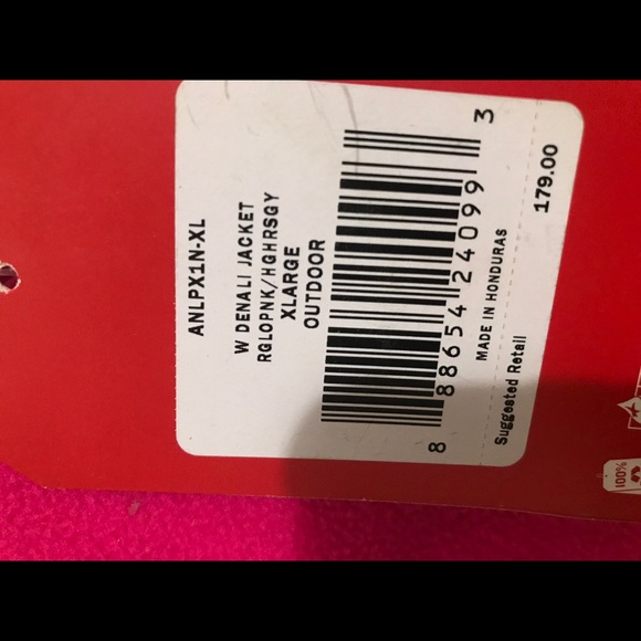 North Face jacket nwt - Picture 6 of 8